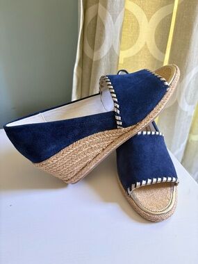 Brand New Jack Rogers Women’s Navy Suede Espadrille Wedge Sandals